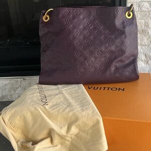 Louis Vuitton Artsy MM Empreinte leather